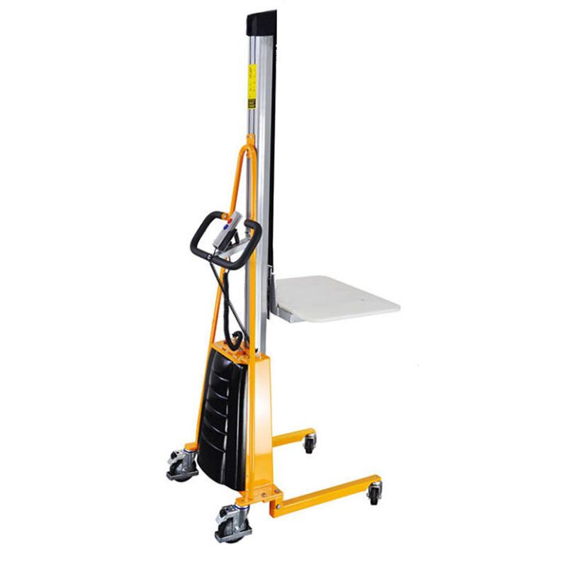 E150 Light Duty Electric Stacker