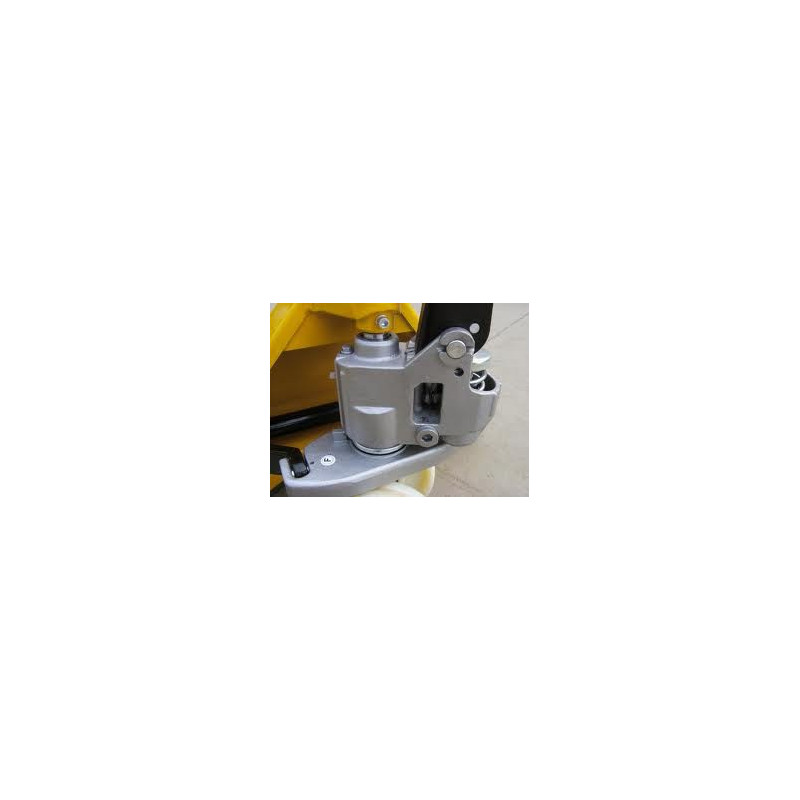 LOW PROFILE PALLET TRUCK