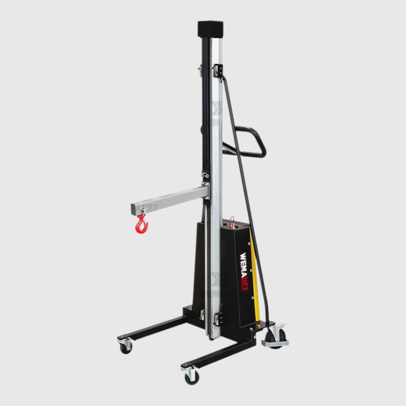 E150 Light Duty Electric Stacker